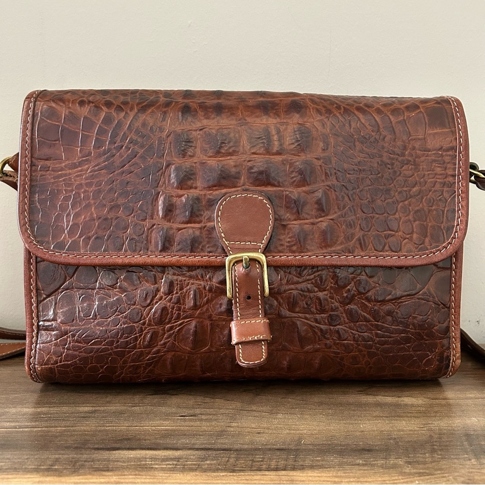 BRAHMIN croc embossed leather crossbody
vintage, heritage, designer, 90s, Y2K - Picture 2 of 16